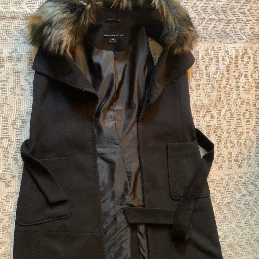 French connection vest coat with fax fur